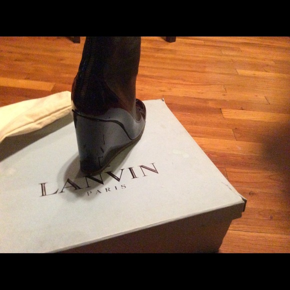 Boots - Picture 4 of 4